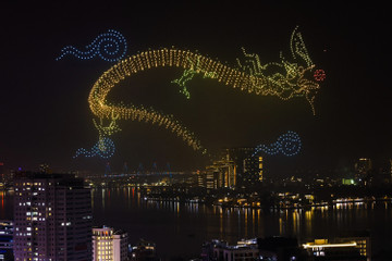 Màn trình diễn ánh sáng đón năm mới Giáp Thìn của 2.024 flycam tại Hà Nội