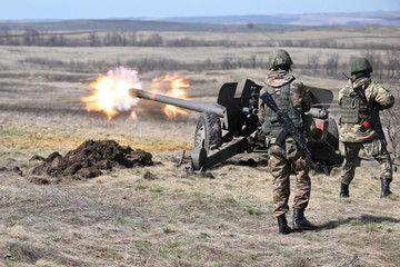 Nga phá hủy sở chỉ huy miền bắc Ukraine, Kiev nêu mục tiêu của Moscow ở Donetsk